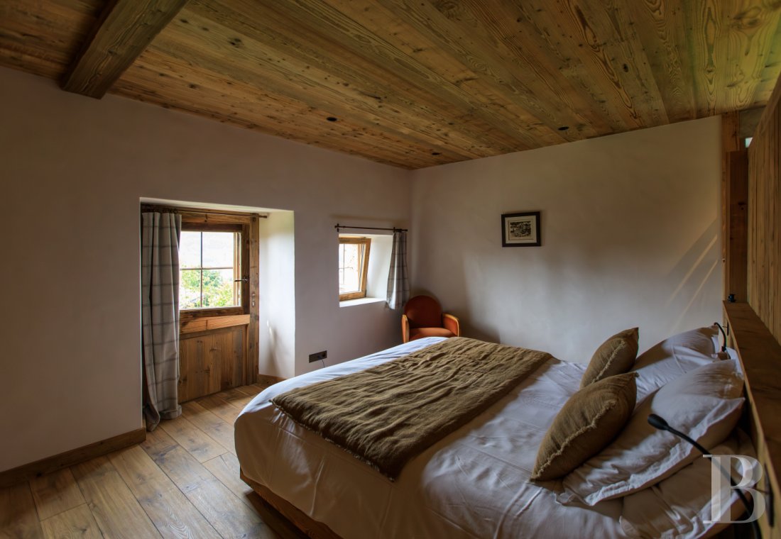 A 19th-century farmhouse preserved in its original state and completely renovated at the foot of Mont d'Arbois, in Megève - photo  n°23
